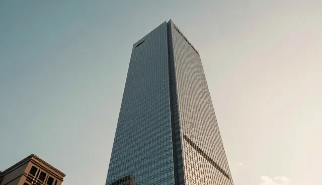 提示词安全:两种做法的对比与实际取舍